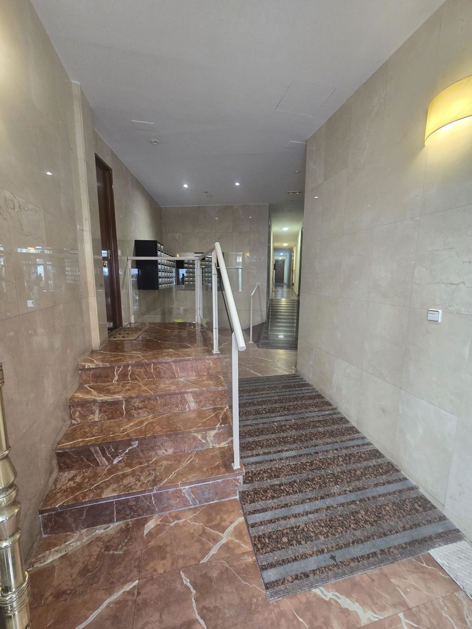 Piso en Alquiler en Calle de Alonso Cano 18 - Imagen 2