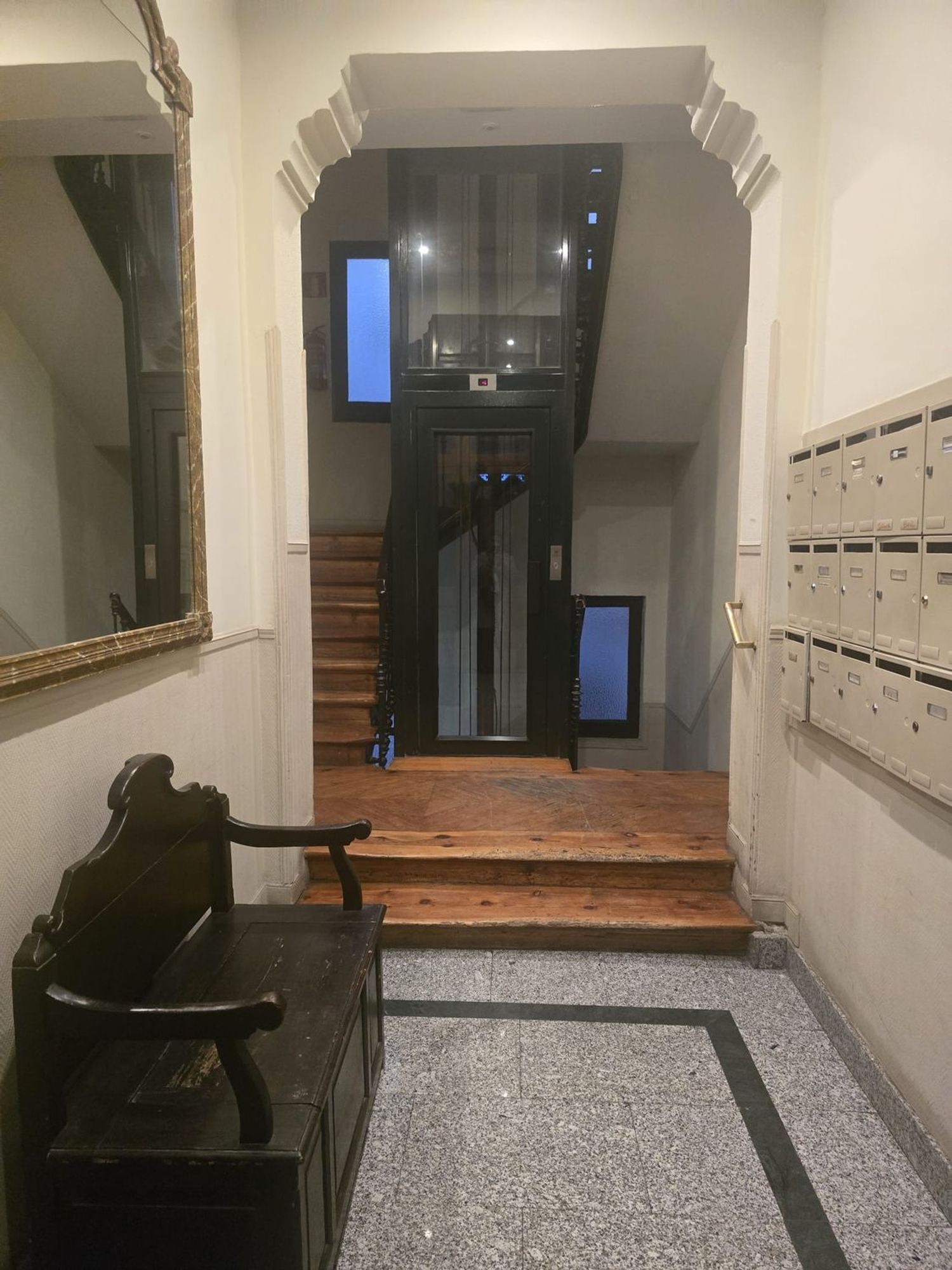 en Venta en Calle de la Cava Baja 1 - Imagen 2