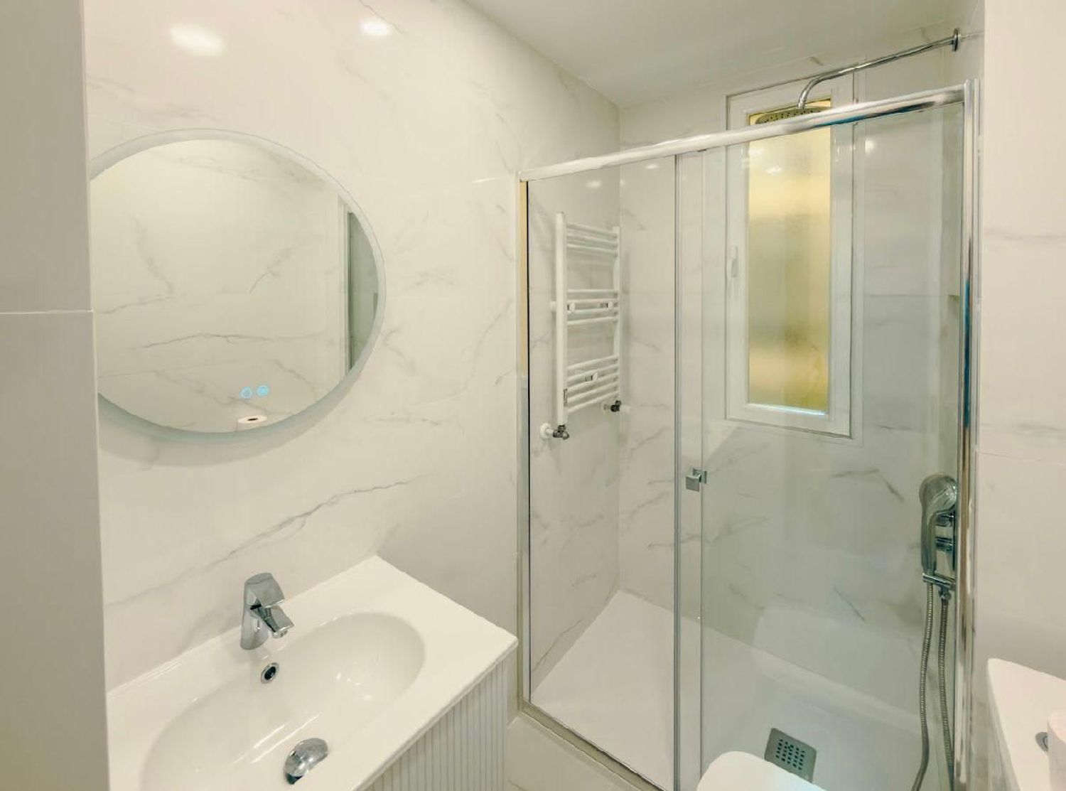 en Venta en Calle de Fernán González 38 - Imagen 2